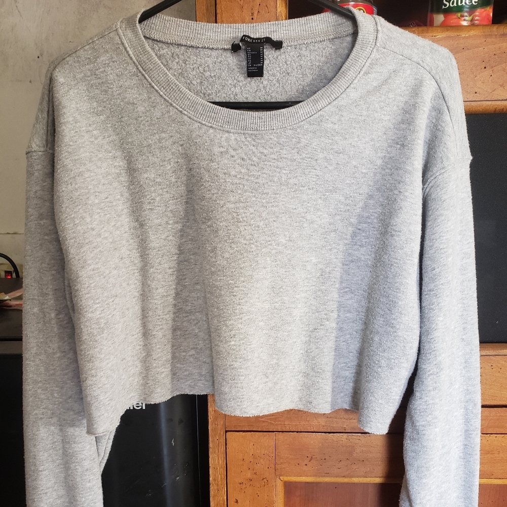 FOREVER 21| MEDIUM| GRAY CROP TOP